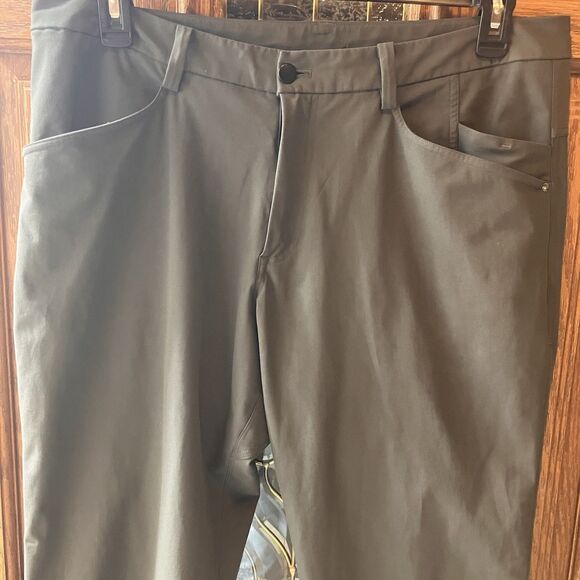 Lululemon Men's Commission Charcoal Warpstreme Pants W38/36 Athletic 5 Pocket - Picture 5 of 16